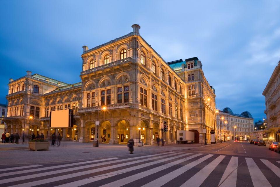 Anzotika Central Apartment, Вена Экстерьер фото