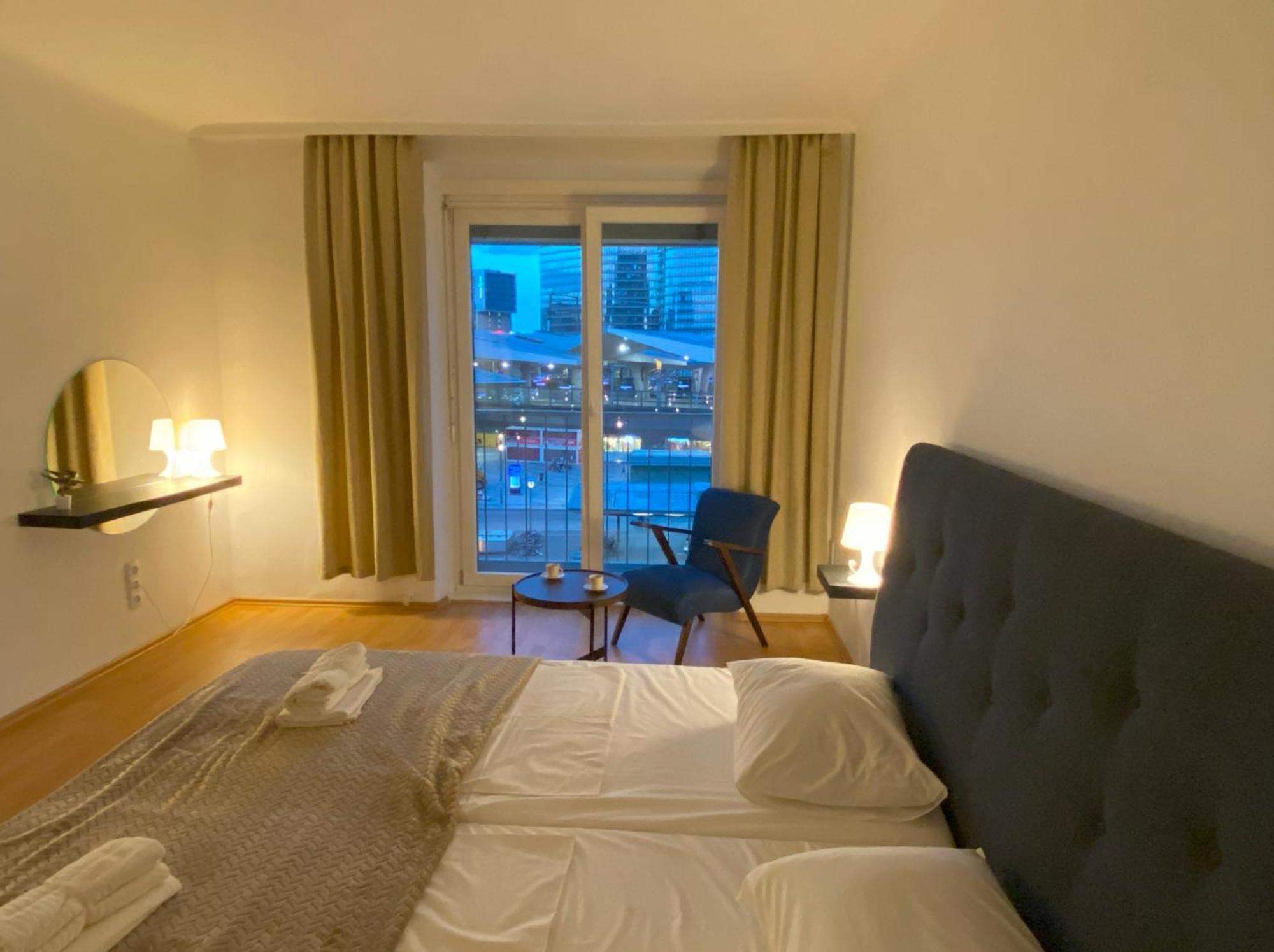 Anzotika Central Apartment, Вена Экстерьер фото