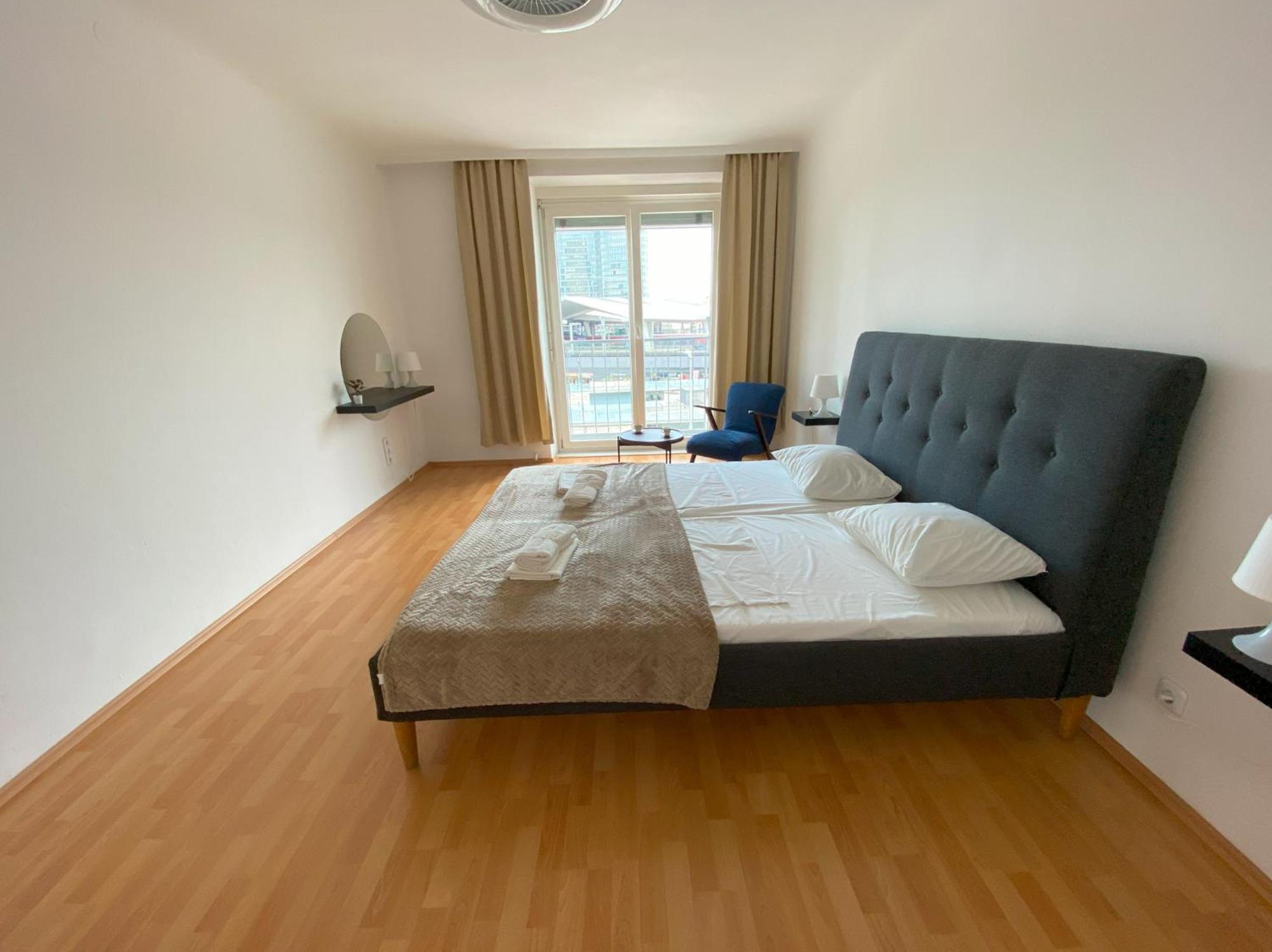 Anzotika Central Apartment, Вена Экстерьер фото